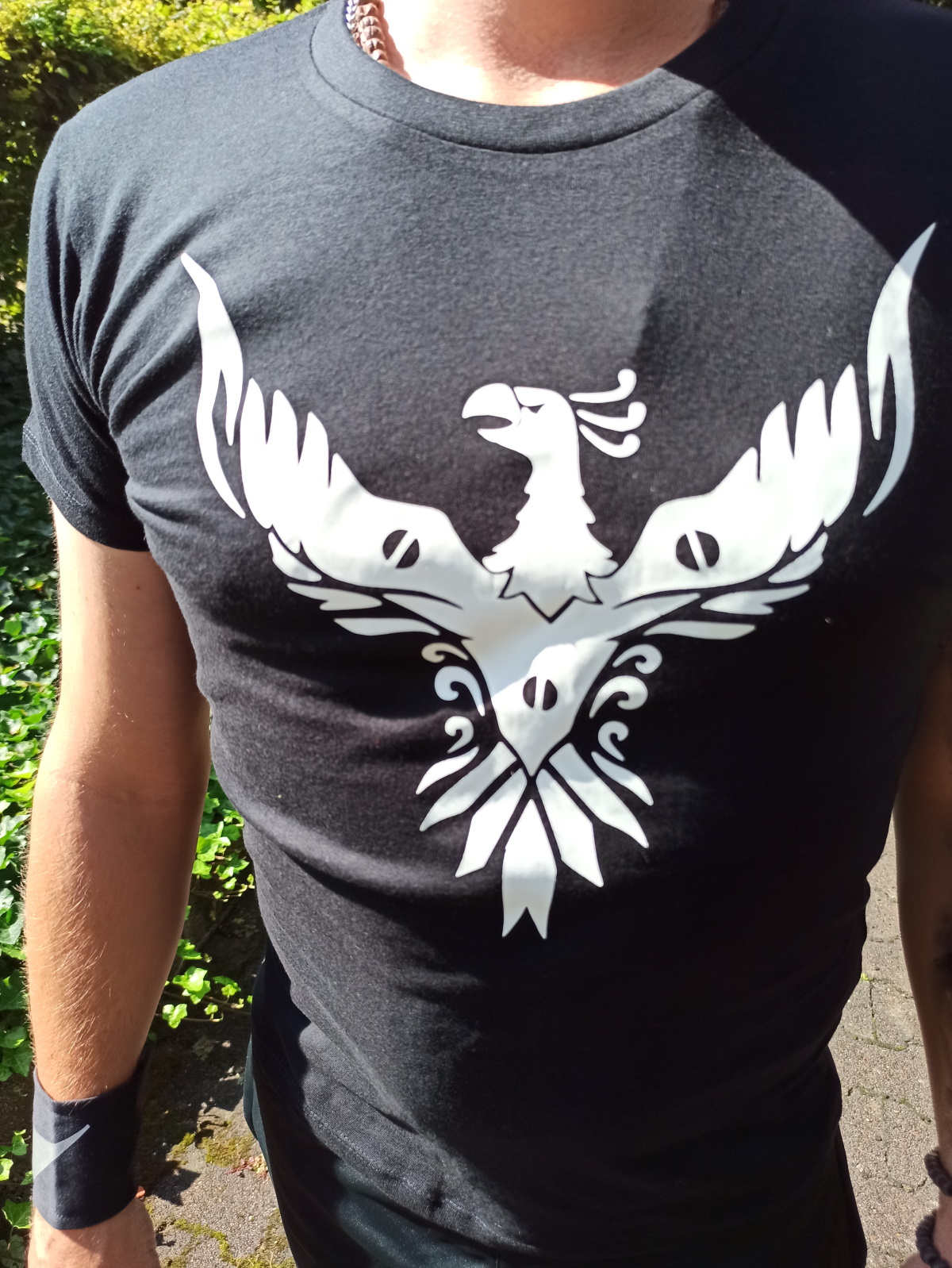T-Shirt von SONICX Model " Tekno Animals Phönix" Technoshirt
